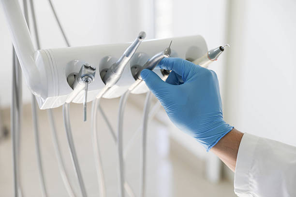 Professional Dental technician working in Wilmette, IL
